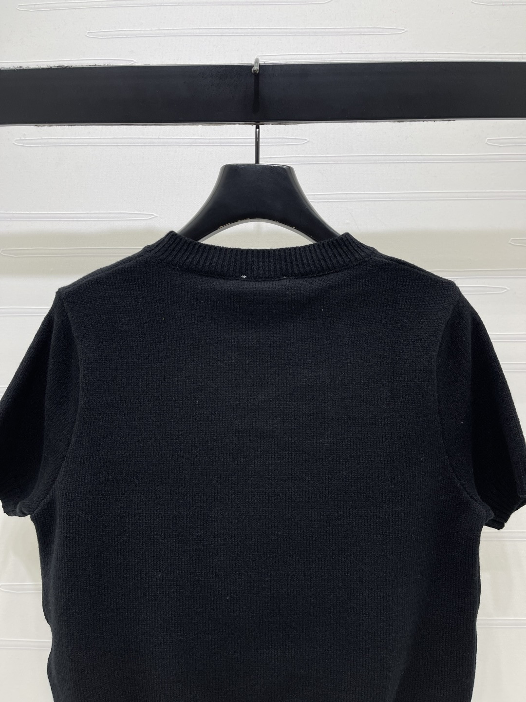 Women's short sleeves